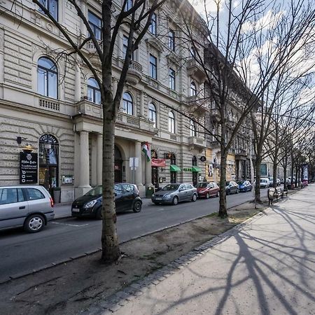 Bpr Luxurious & Stylish Duplex Home Budapest Exterior foto